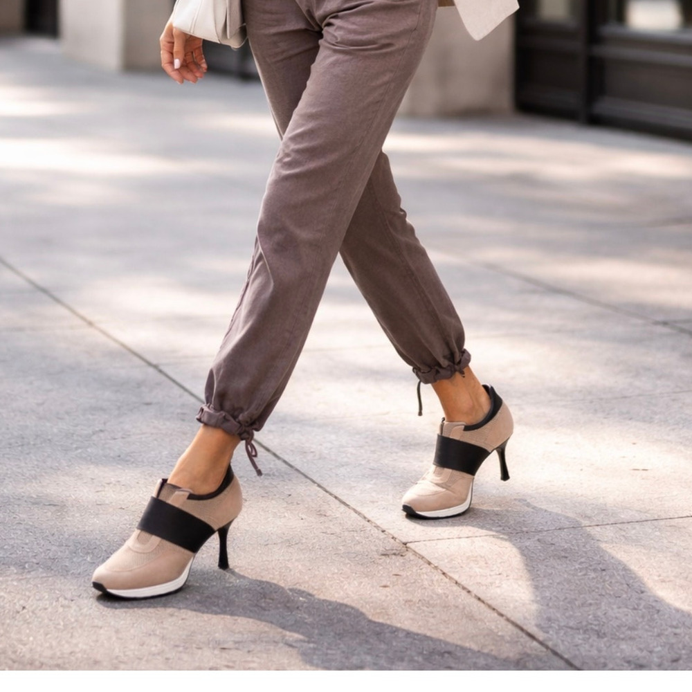 Sneex The Icon Stiletto Sneaker Heels Camel Black Size 8 - Picture 2 of 7